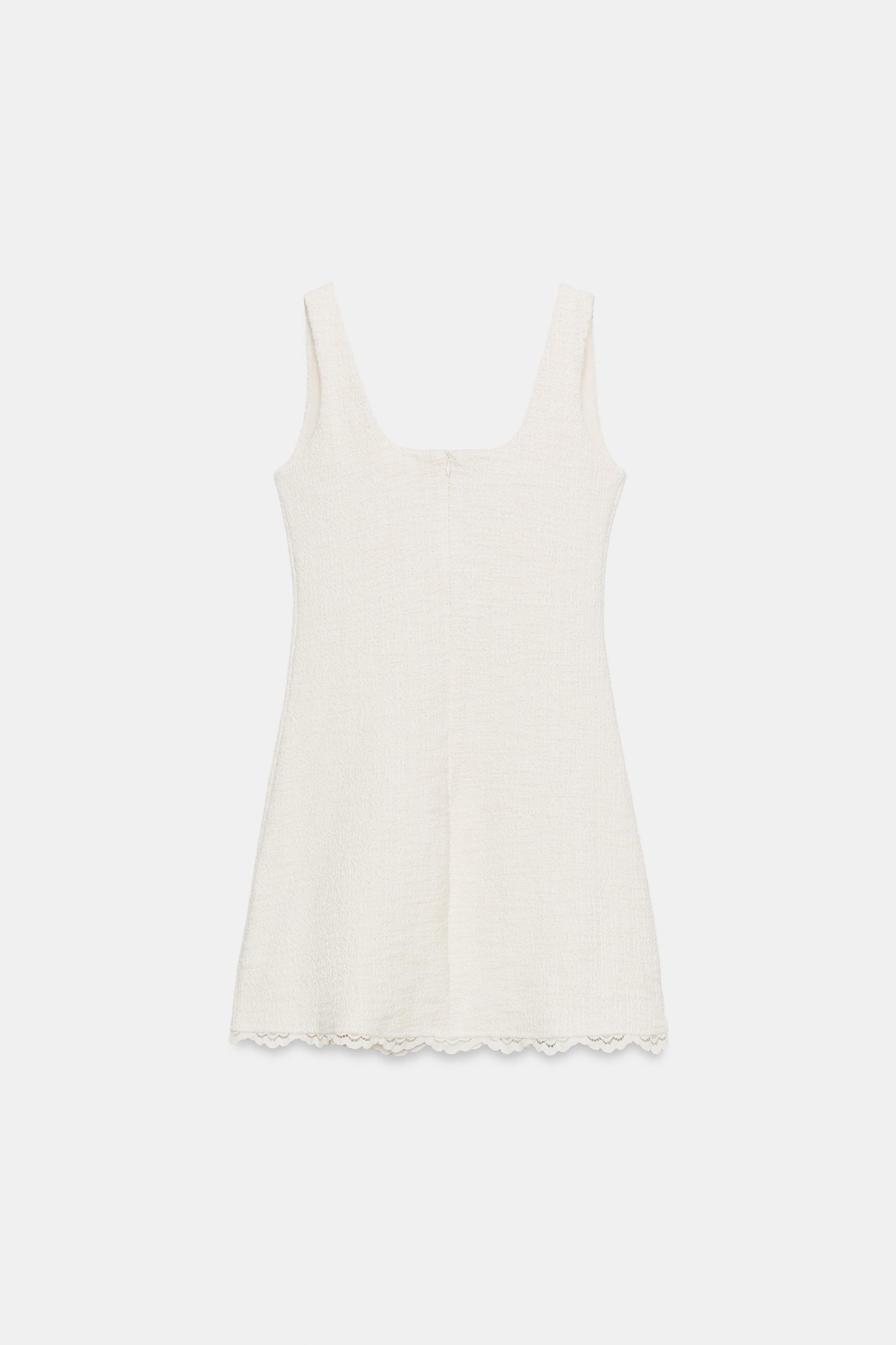 SHORT TEXTURED DRESS